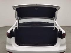 Geely Emgrand 4th Generation 1.5L CVT Luxury - фото 16