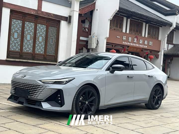 Changan UNI-V 1.5T Deluxe - автомобиль из Китая
