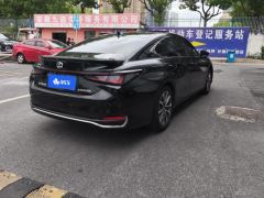 Lexus ES 200 Premium Edition - photo 2