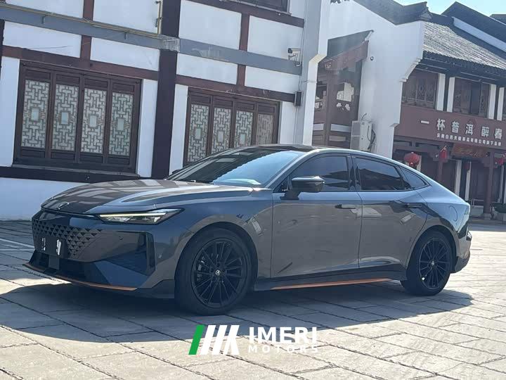 Changan UNI-V 1.5T Premium Sport
