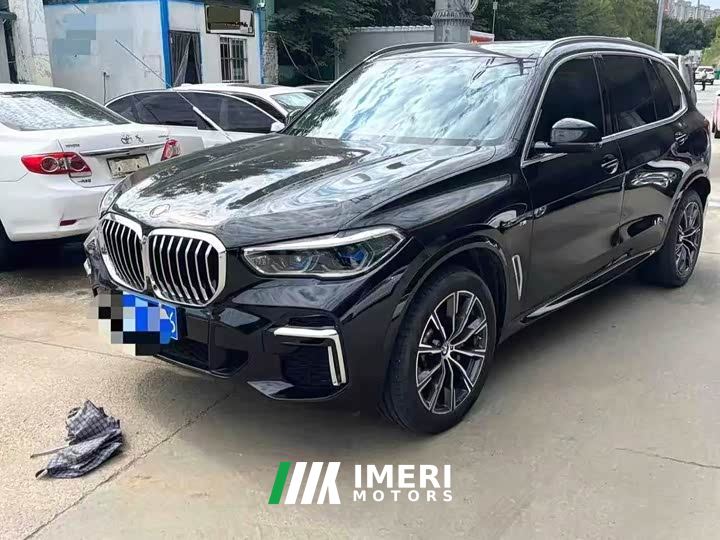 BMW X5 xDrive 30Li Luxury M Sport Package