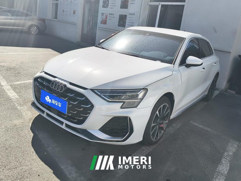 Audi A3 Sportback 35 TFSI Version - car from China