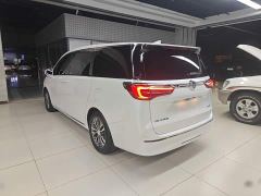 Buick GL8 ES Luxe Enjoyment Edition - ფოტო 4