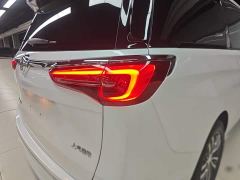 Buick GL8 ES Luxe Enjoyment Edition - ფოტო 7