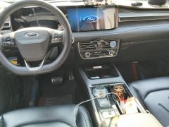 Ford Edge PLUS EcoBoost 245 Two-Wheel Drive Premium Sharp Edition 7-seater - ფოტო 16