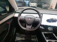 Tesla Model Y Rear-Wheel Drive - ფოტო 10