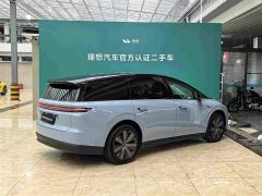 Li Auto i8 Standard Edition - ფოტო 3