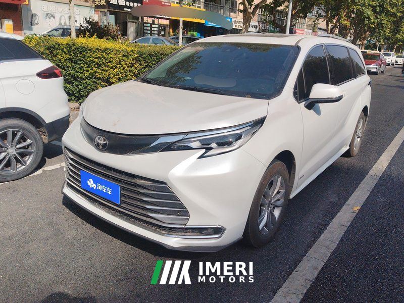 Toyota Sienna Dual-Engine 2.5L RWD Comfort Edition