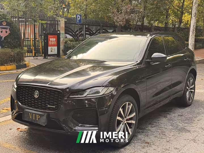 Jaguar F-PACE P250 R-Dynamic SE