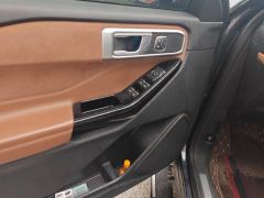 Ford Explorer EcoBoost 285 4WD Titanium Edition 7-seater - ფოტო 13