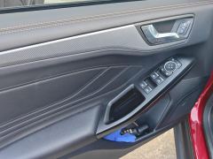 Ford Focus Hatchback EcoBoost180 Racing version - ფოტო 13