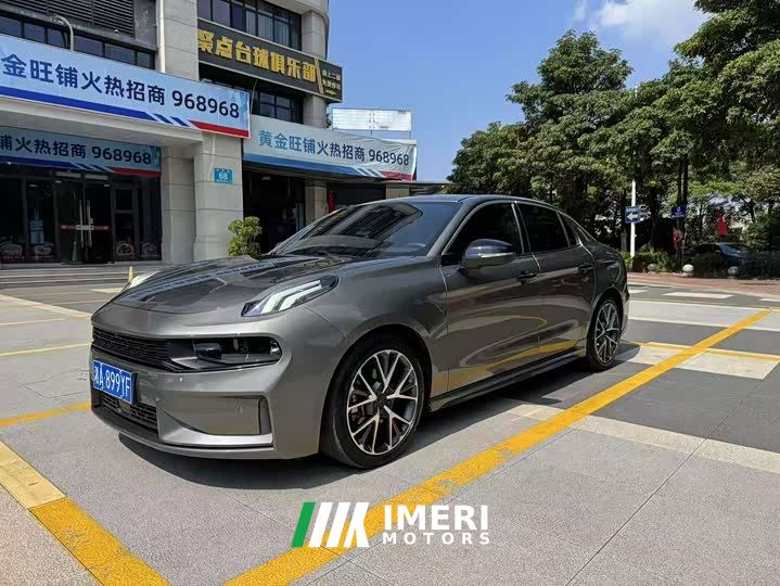 Lynk & Co 03 1.5T DCT Pro