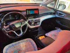 Roewe MG iMAX8 400TGI Flagship - photo 16