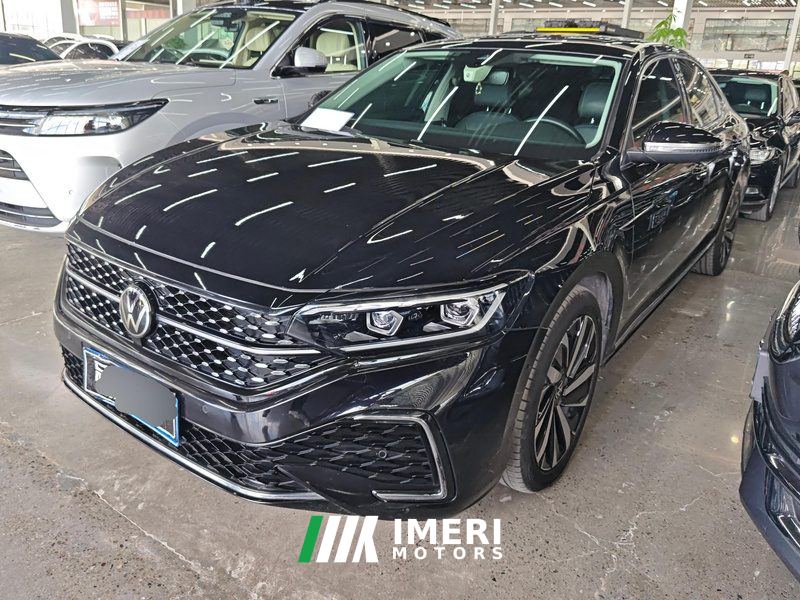 Volkswagen Passat 330TSI Star Deluxe Edition - автомобиль из Китая