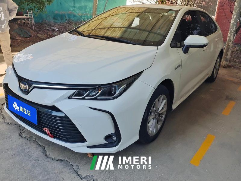 Toyota Corolla Dual-Engine 1.8L E-CVT Elite Edition