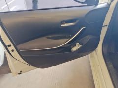 Toyota Corolla Dual-Engine 1.8L E-CVT Elite Edition - ფოტო 12