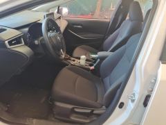 Toyota Corolla Dual-Engine 1.8L E-CVT Elite Edition - ფოტო 14