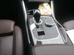 BMW 3 Series 325Li M Sport Package - ფოტო 19
