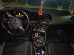 Volkswagen Jetta 280TSI Edition - ფოტო 16