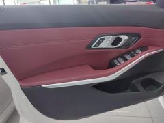 BMW 3 Series 325i M Sport Package - ფოტო 12