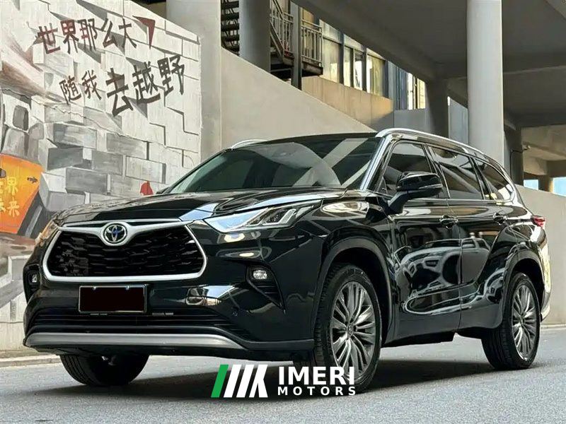 Toyota Highlander Dual-Engine 2.5L 4WD Knight Edition 7-seater