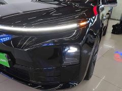 Li Auto L6 Pro - ფოტო 17