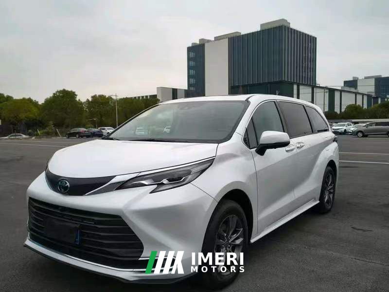 Toyota Sienna Dual-Engine 2.5L 4WD Luxury Edition