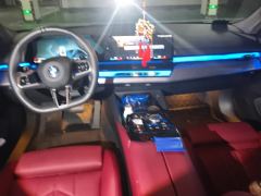 BMW 5 Series (Imported) 525i M Sport Package - ფოტო 16