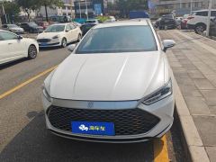 BYD Qin PLUS DM-i 55km Flagship - фото 3