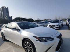 Lexus ES 260 Excellence Edition - ფოტო 3