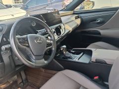 Lexus ES 260 Excellence Edition - ფოტო 4