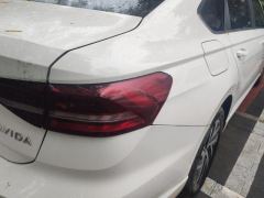Volkswagen Lavida 1.5L Automatic Comfort Edition - photo 5