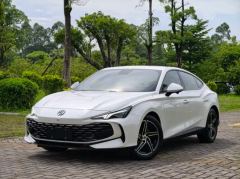 MG7 1.5T 300 Double Clutch Elegant Edition - ფოტო 1
