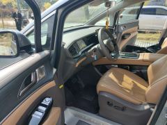 Denza D9 DM-i 1.5T 180km AWD Version 7 - ფოტო 17