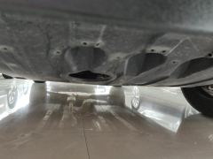 Hyundai ix35 2.0L Automatic 2WD Leading Edition GLS - ფოტო 8