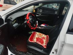 Roewe RX5 PLUS 330TGI Smart Edition - ფოტო 14