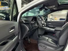 Toyota Sienna Dual-Engine 2.5L 4WD Luxury Edition - photo 6