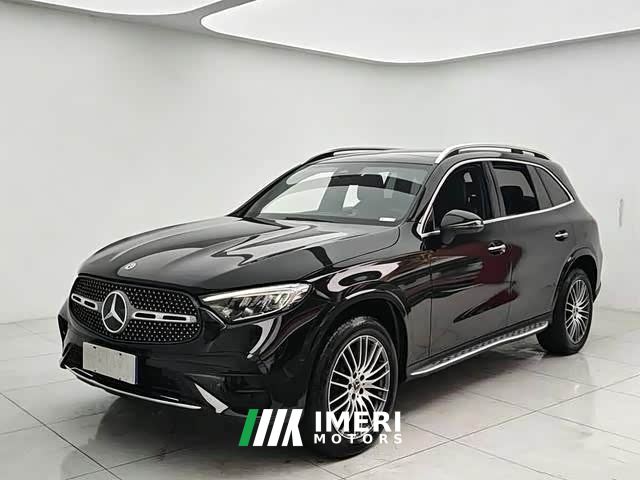 Mercedes-Benz GLC 300 L 4MATIC Dynamic 5-Seater
