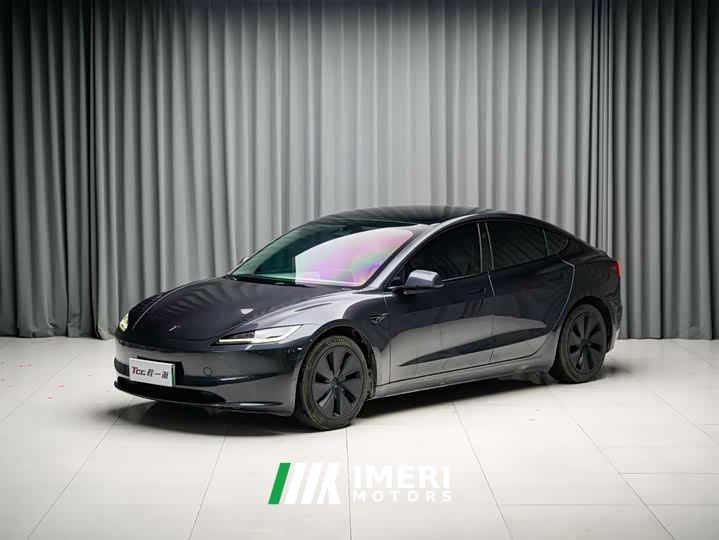 Tesla Model 3 Rear-Wheel Drive