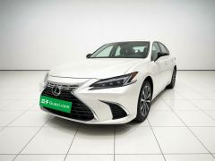 Lexus ES 200 Premium Edition - ფოტო 1