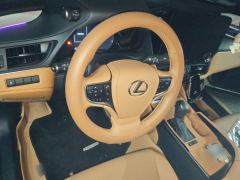 Lexus ES 200 Premium Edition - ფოტო 11