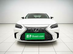 Lexus ES 200 Premium Edition - ფოტო 2