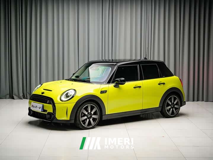 BMW MINI 2.0T COOPER S Artist Five-Door