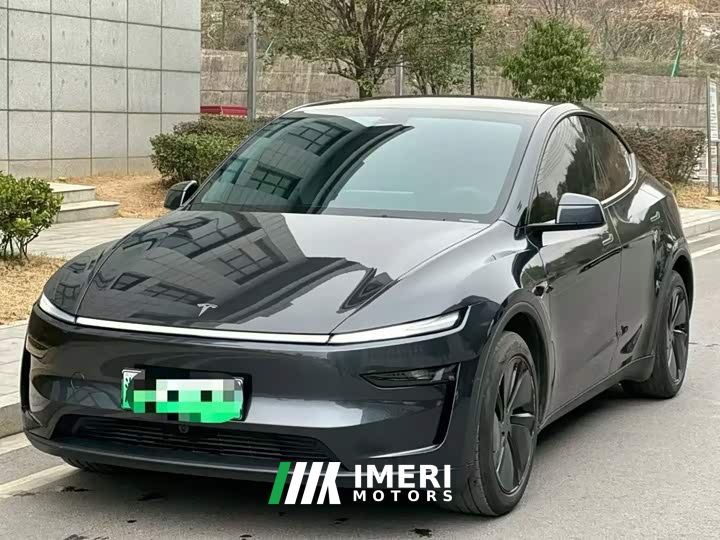 Tesla Model Y Rear-Wheel Drive