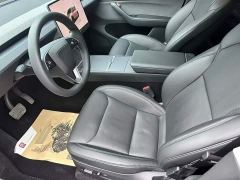 Tesla Model Y Rear-Wheel Drive - ფოტო 3