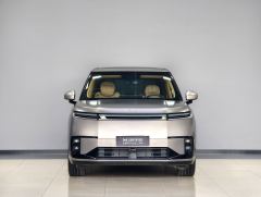 Xpeng GX BEV 750 AWD Ultra Flagship Edition - photo 2