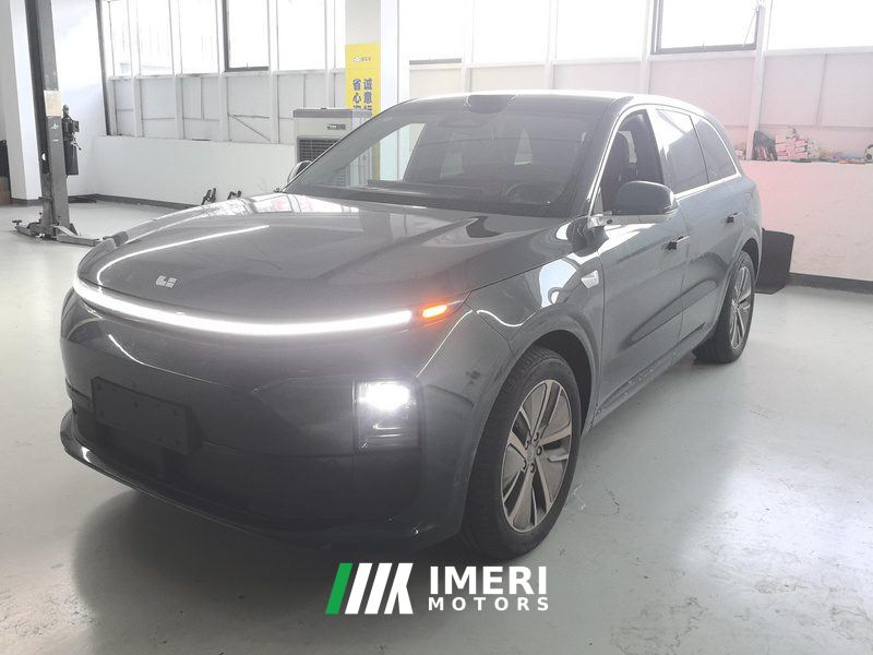 Li Auto L6 Max - ავტომობილი ჩინეთიდან
