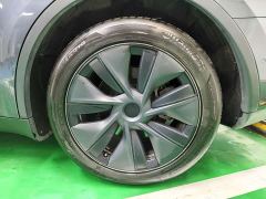 Tesla Model Y Long Range All-Wheel Drive - ფოტო 3