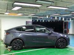 Tesla Model Y Long Range All-Wheel Drive - ფოტო 6