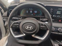 Hyundai Elantra 1.5L CVT Elite Edition - фото 18